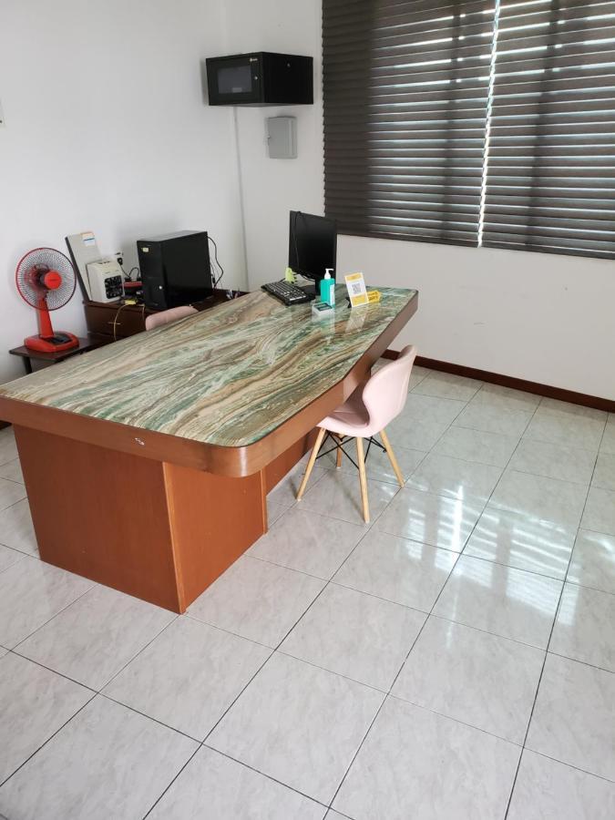 Little Kampung Studio トゥルッ・インタン エクステリア 写真